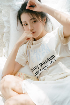 妈妈给儿子看